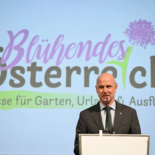 Franzmayr_Eröffnung_BlühÖ25_QuelleMesseWels2.jpg